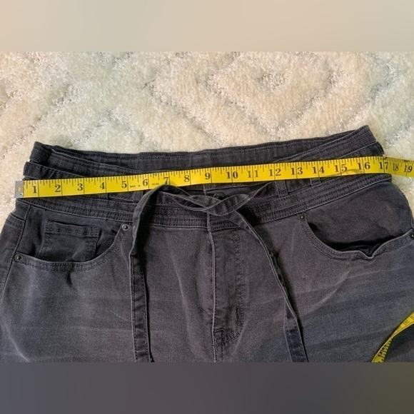 Elliott & Vine High Rise Unique Waist Black Cotton Blend Jeans Plus size 14 - Picture 3 of 12